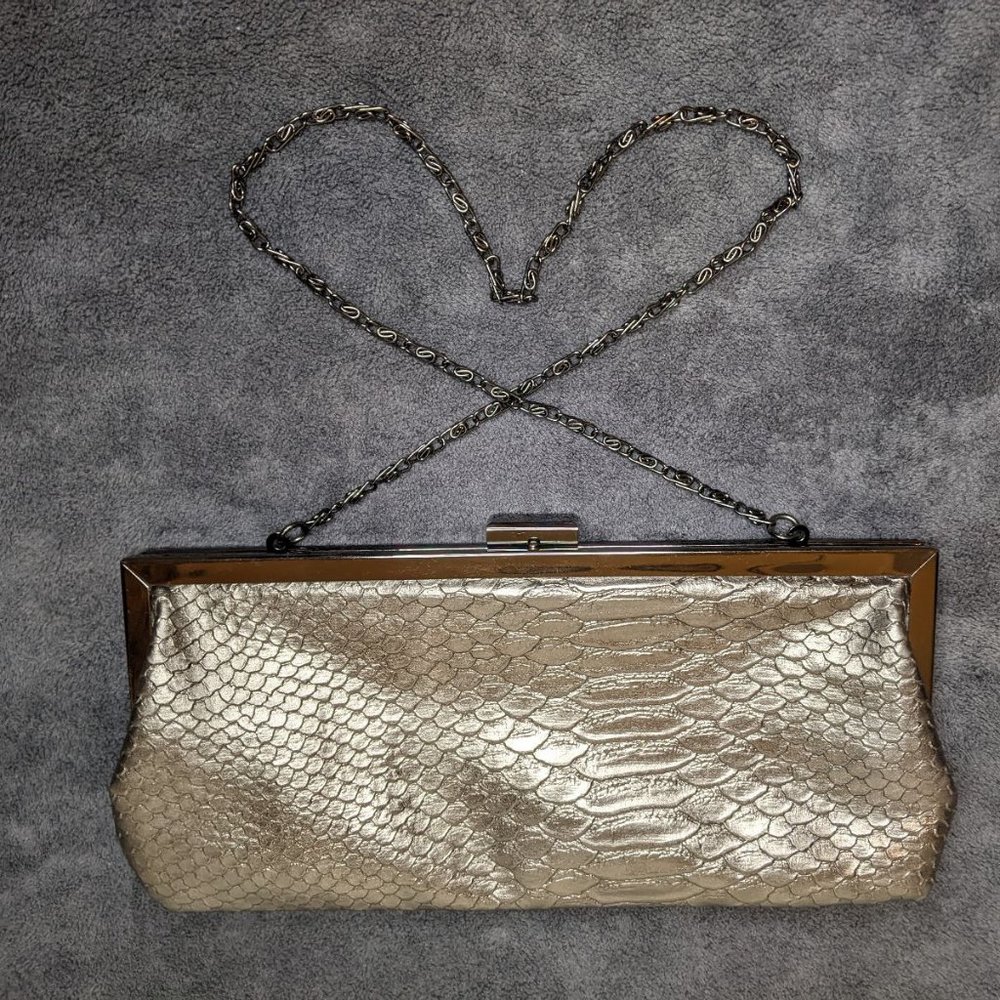 Style & Co Faux Leather Silver Snakeskin Clasp Clutch with Chain Strap 4½ x 8½